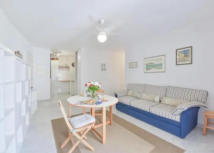 Palm Royal - For 4 With Balcony - 5 Minutes From The Appartement